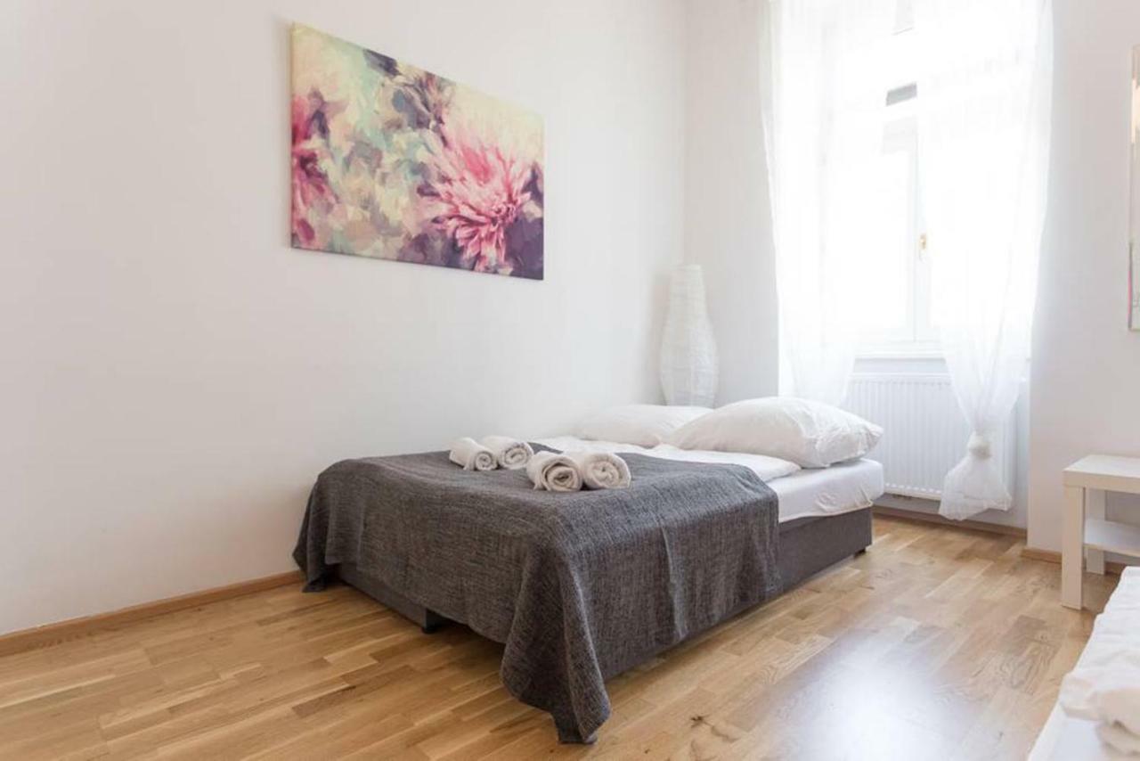 Spacious Vienna Central Station Residence Экстерьер фото