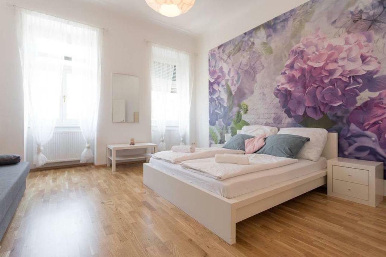 Spacious Vienna Central Station Residence Экстерьер фото